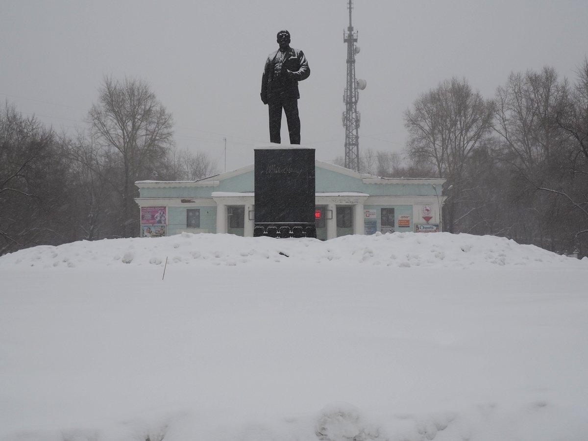 Памятник Ленину в Комсомольске-на-Амуре