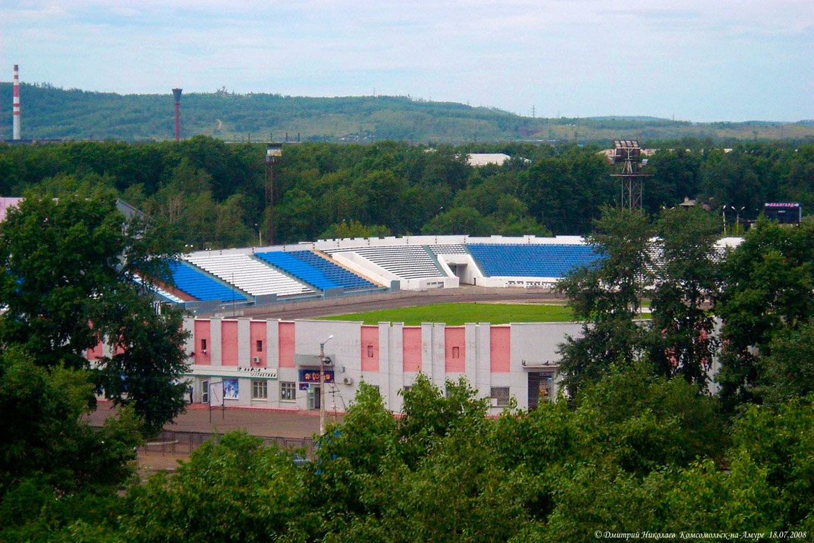 новости стадион авангард футбол смена спорт комсомолськ на амуре флюгер
